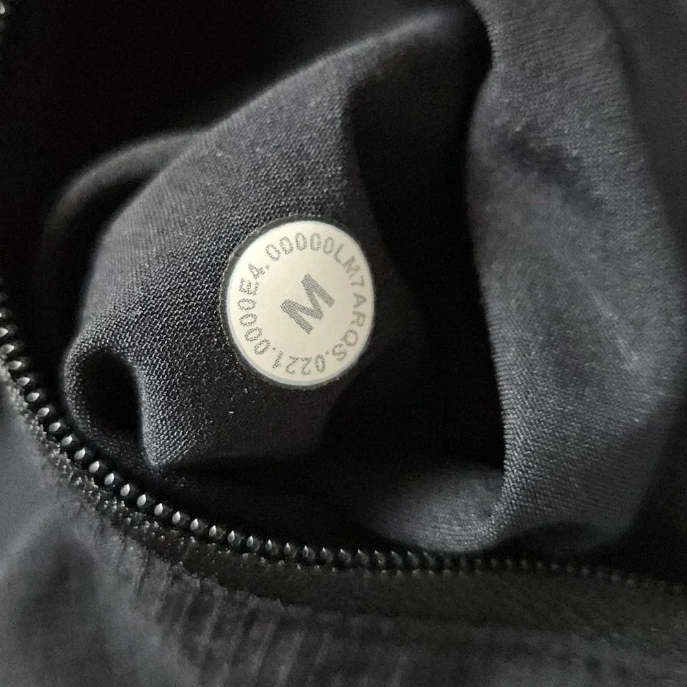 Lululemon (Mens Medium) Black 8